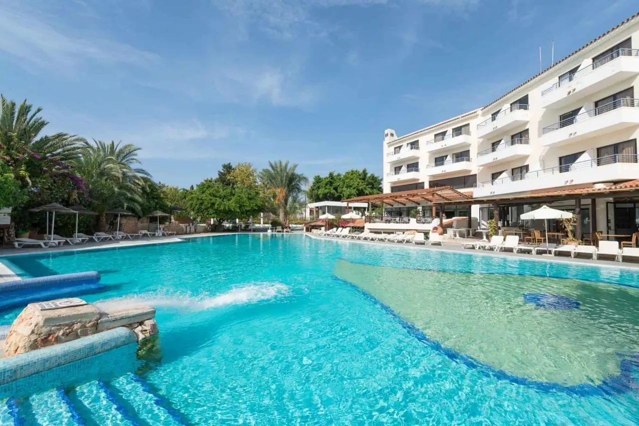 Wakacje W Paphos Gardens Holiday Resort Ex Leptos Na Cyprze Z Top