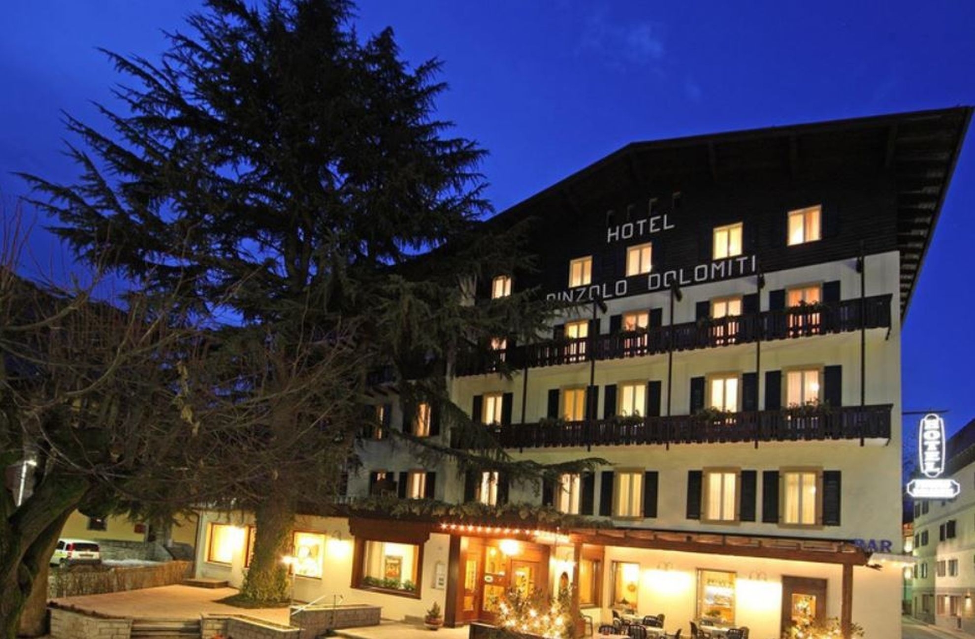 Hotel Pinzolo Dolomiti Włochy Madonna di Campiglio Pinzolo na