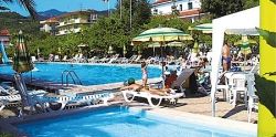 brodzik, teren hotelu, basen
