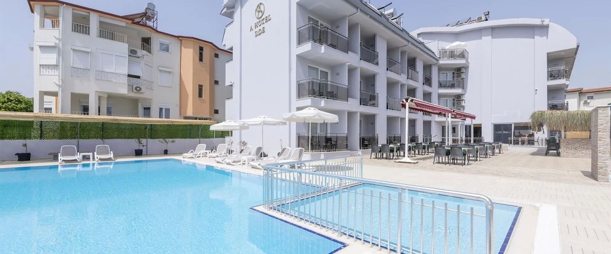 teren hotelu, obiekt, basen