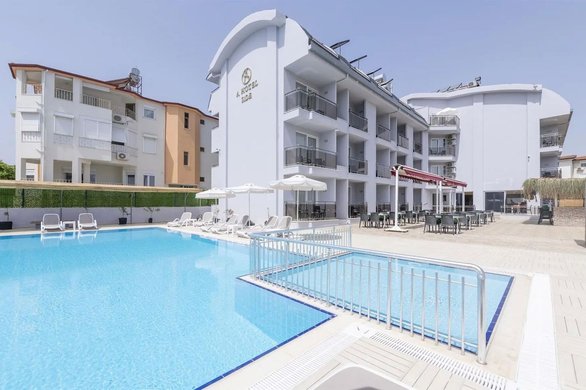 teren hotelu, obiekt, basen