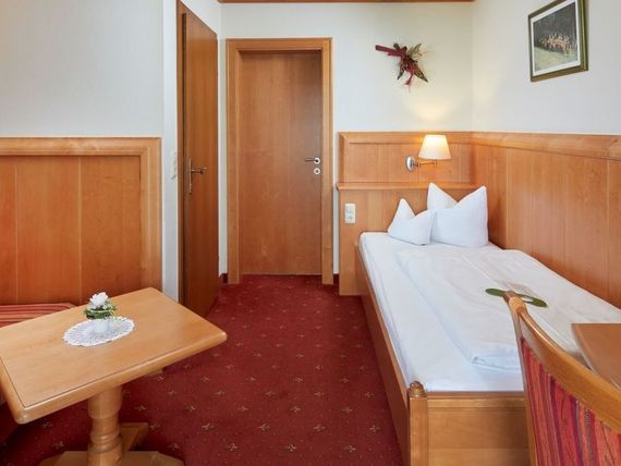 Abelhof 3*