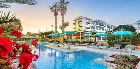 basen, budynek główny