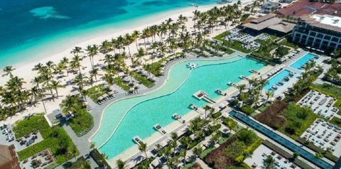 obiekt, teren hotelu, basen