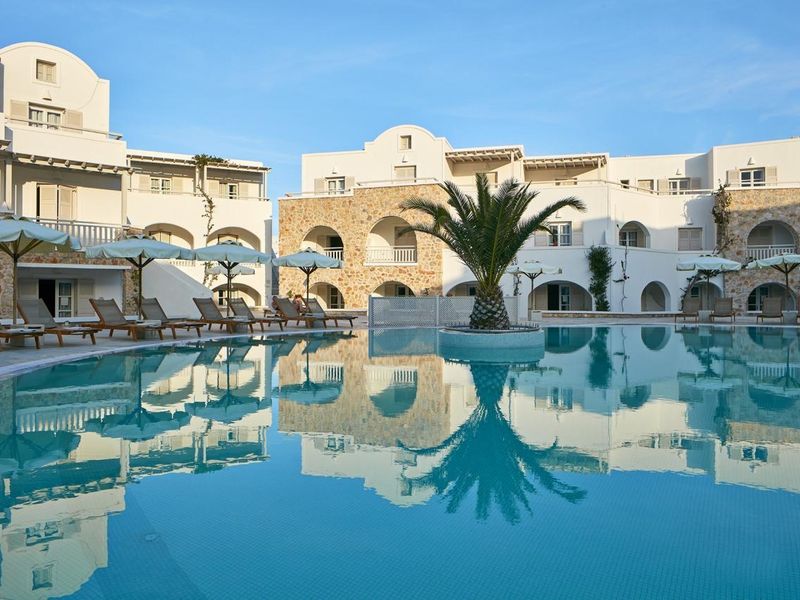 Aegean Plaza (Kamari)