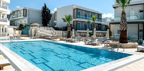 obiekt, teren hotelu, basen