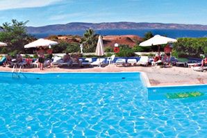 góry, teren hotelu, basen