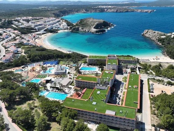 obiekt, teren hotelu, basen