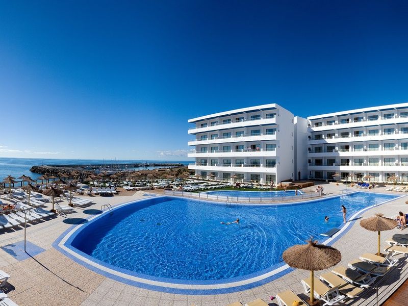 Aguamarina Golf Apart
