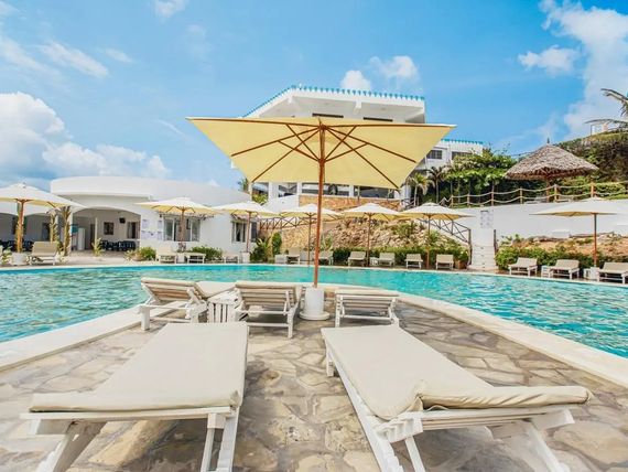 teren hotelu, basen