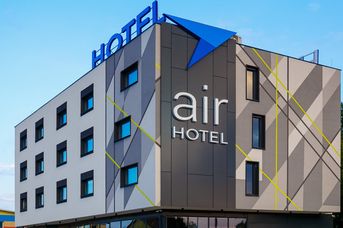 Air Hotel