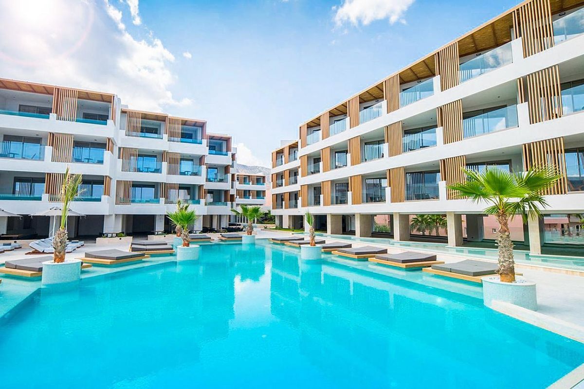 obiekt, teren hotelu, basen