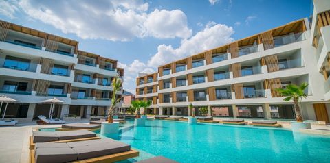 obiekt, teren hotelu, basen