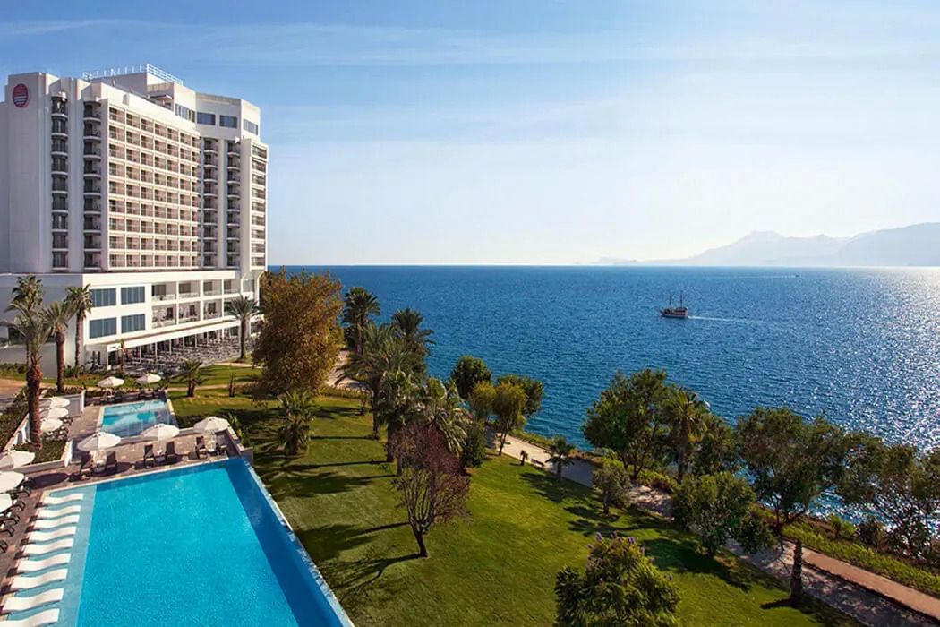 obiekt, teren hotelu