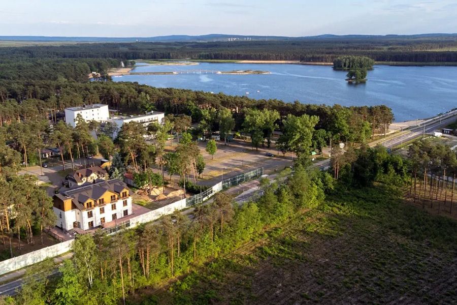 teren hotelu, obiekt