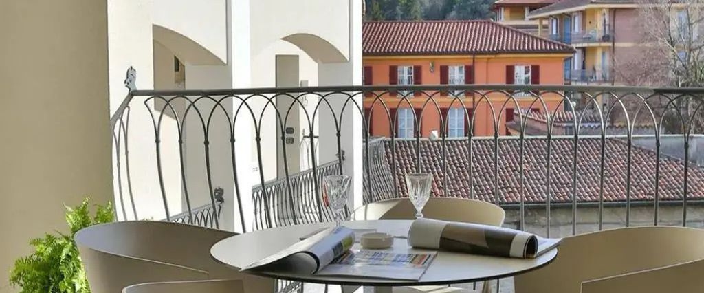 góry, balkon / taras