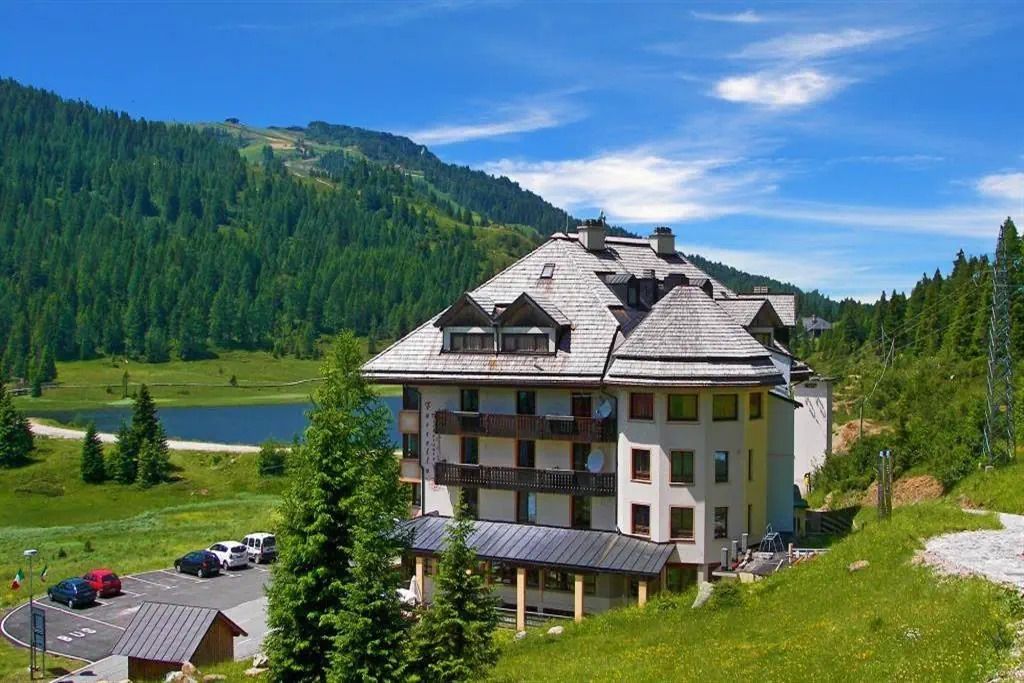 teren hotelu, obiekt