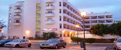 obiekt, budynek główny