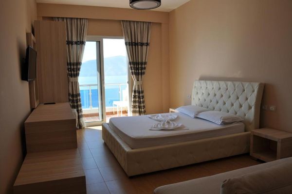 Coral Hotel & Resort (Vlora)