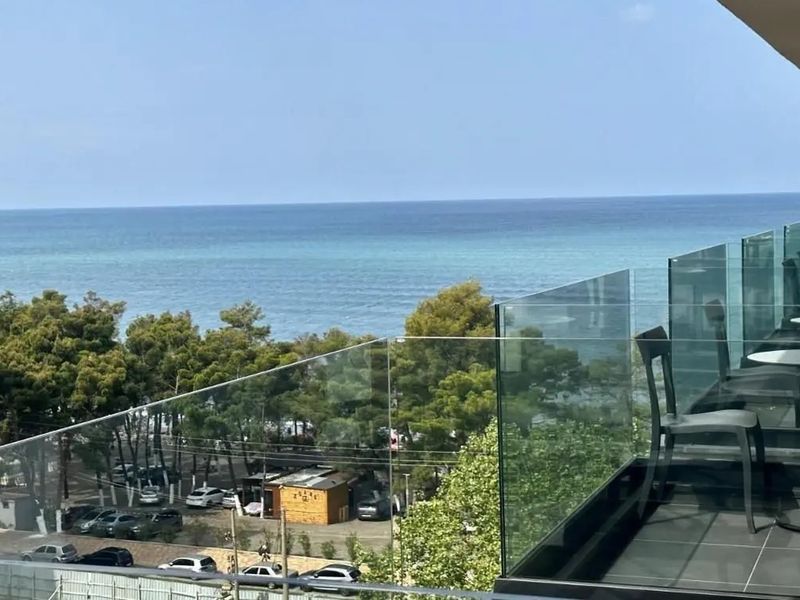 Frojd Kune Resort Beach