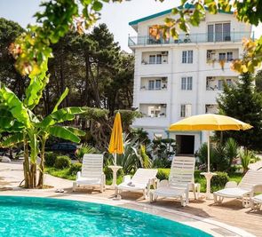 Garden INN Palace
