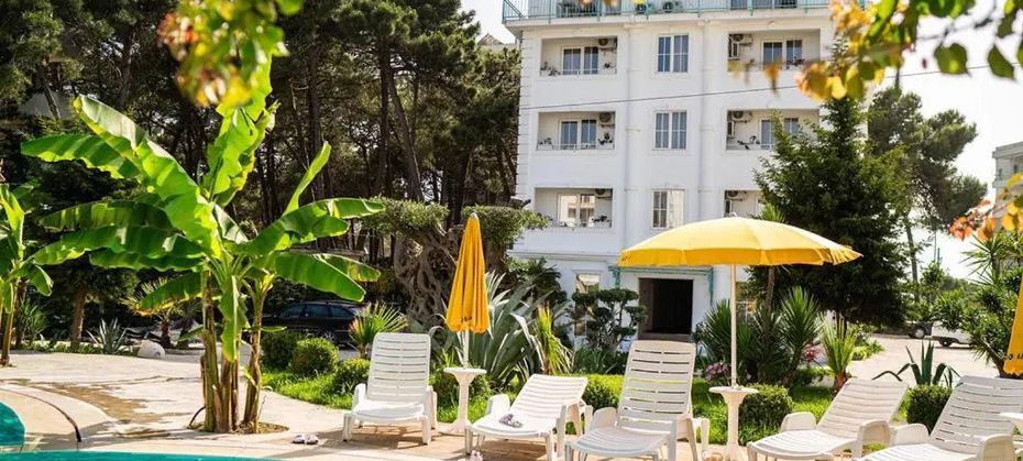Garden Palace (Durres)