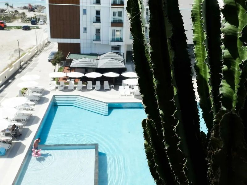 Naos Luxury 4*