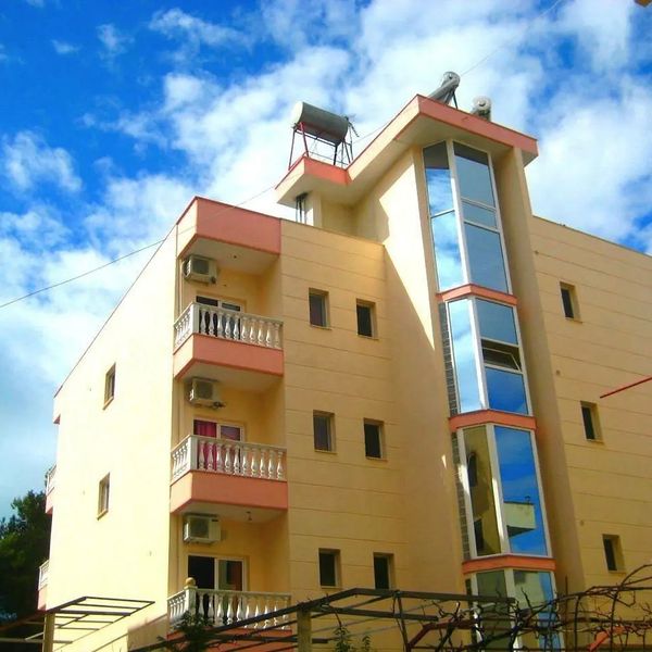 Nuovo Sun Golem — Golem, Albania