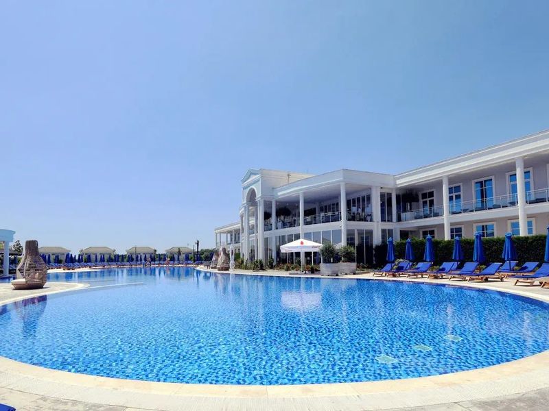Velipoja Grand Europa Resort by Melia 5*