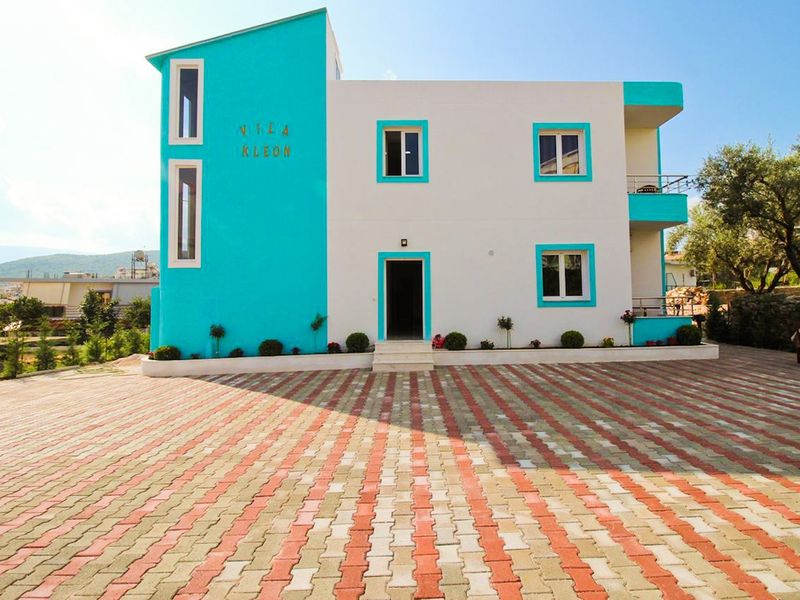Villa Kleon 3*