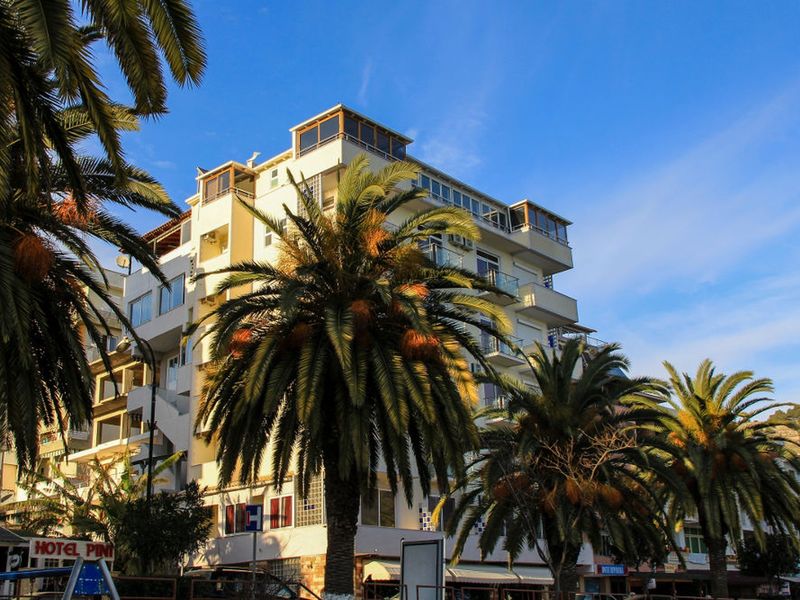 Villa Republica 4*