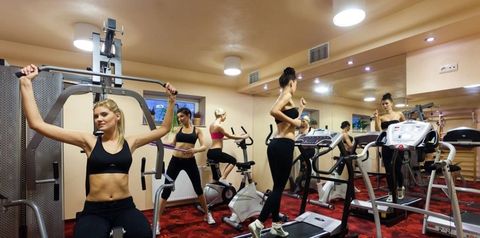 sport i rekreacja, siłownia, rozrywka