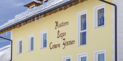 budynek główny, obiekt