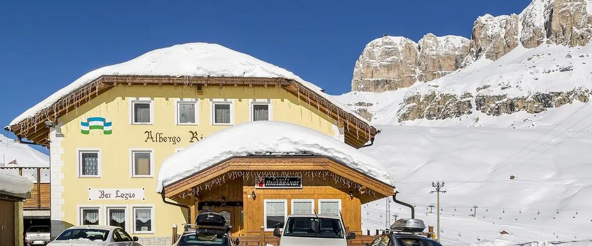 teren hotelu, budynek główny, obiekt