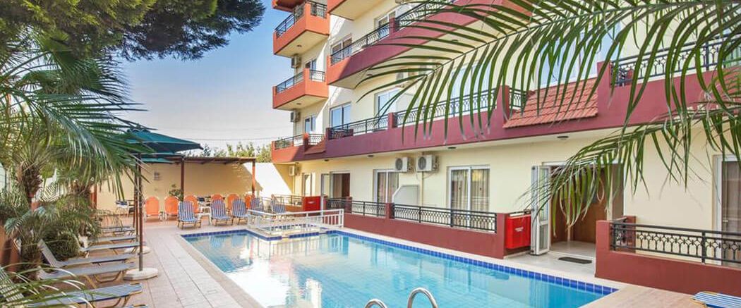 obiekt, teren hotelu, basen