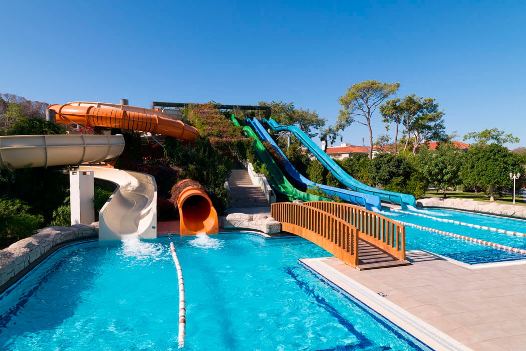 basen, zjeżdżalnia