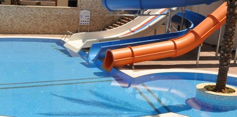 basen, zjeżdżalnia