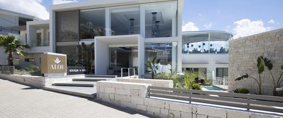 obiekt, budynek główny, teren hotelu