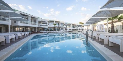 obiekt, teren hotelu, basen