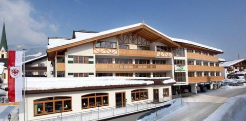 obiekt, budynek główny, teren hotelu