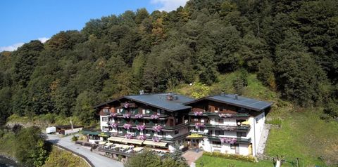 obiekt, budynek główny, teren hotelu