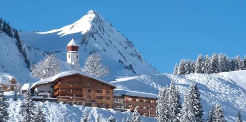 obiekt, budynek główny