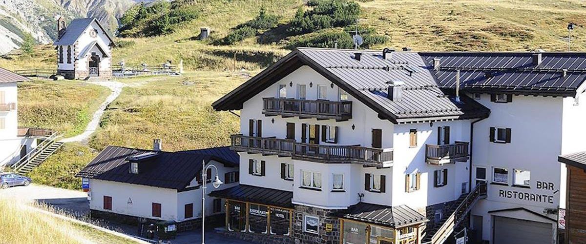 obiekt, budynek główny, teren hotelu