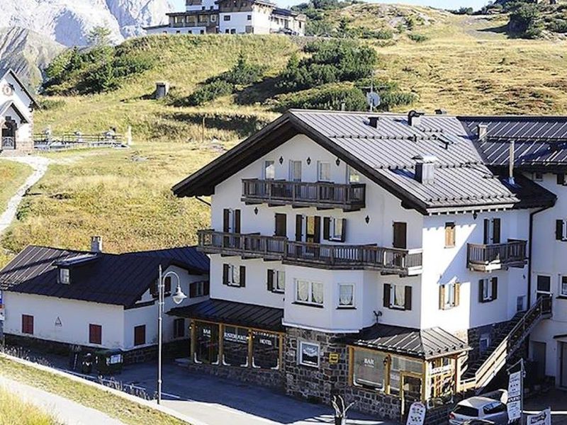 Alpenrose (Passo Rolle)