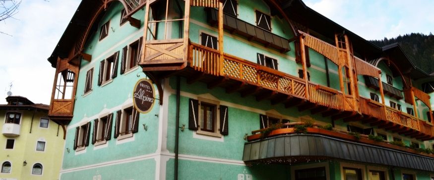 teren hotelu, budynek główny, obiekt