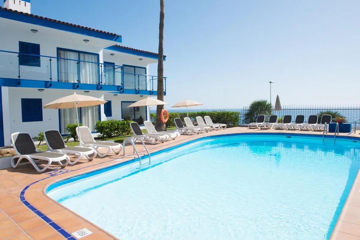 teren hotelu, obiekt, basen