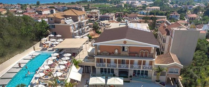obiekt, teren hotelu, basen