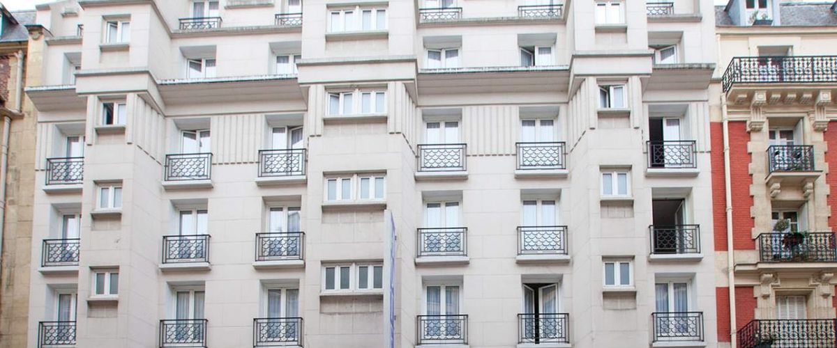 obiekt, budynek główny