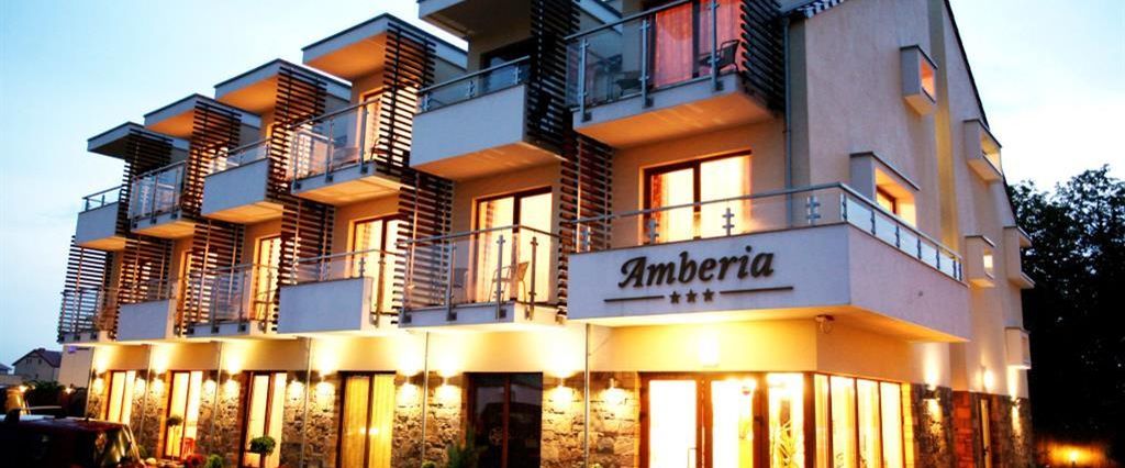 budynek główny, teren hotelu