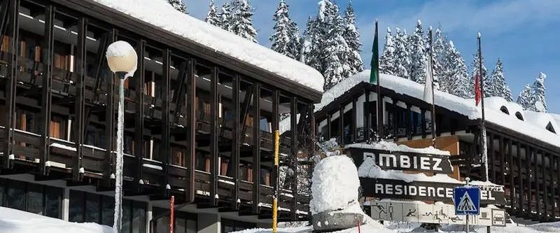 budynek główny, teren hotelu